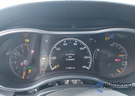 2019 Jeep Grand Cherokee Altitude 4X4 z USA, uszkodzony, nr VIN 1C4RJFAG7KC825800